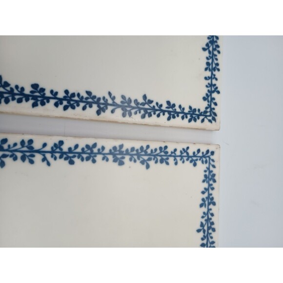 Richard Ginori Tiles Delft Blue Laurel Leaf Border Dated 1967 Set Of 2 - Picture 4 of 6